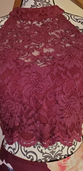 City Triangles 2pc Junior's Semi-Formal Dr… - Picture 7 of 7